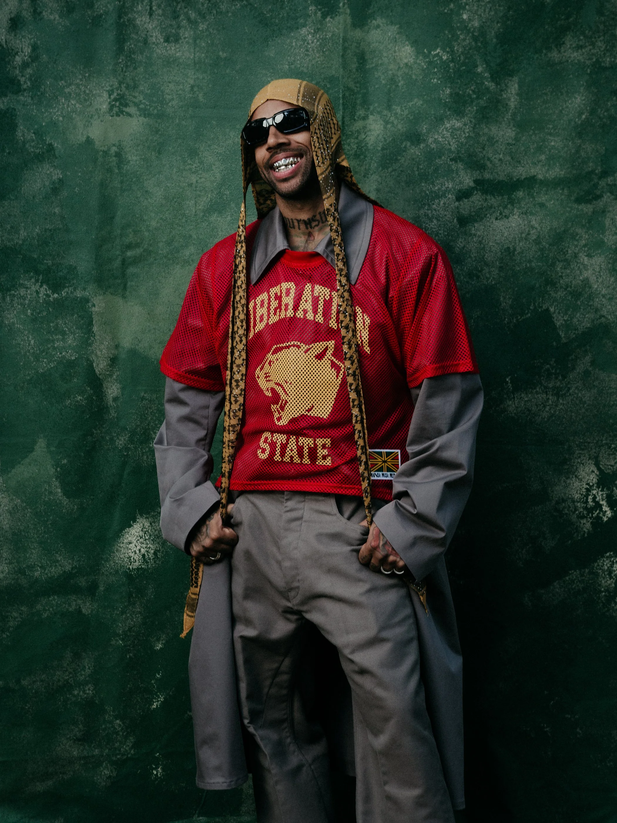 20250921_vicmensa_merch_83.jpg