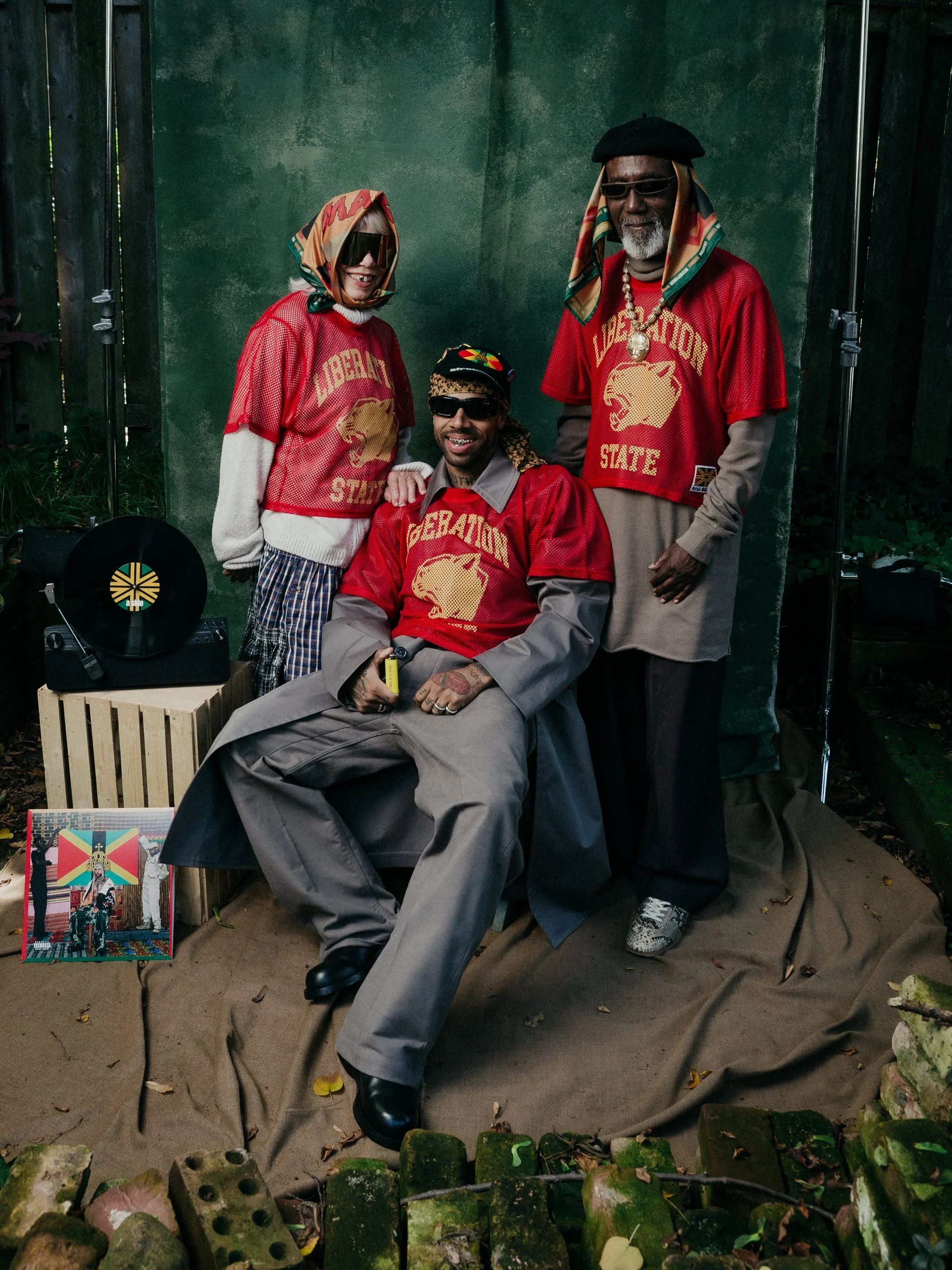 20250921_vicmensa_merch_208.jpg