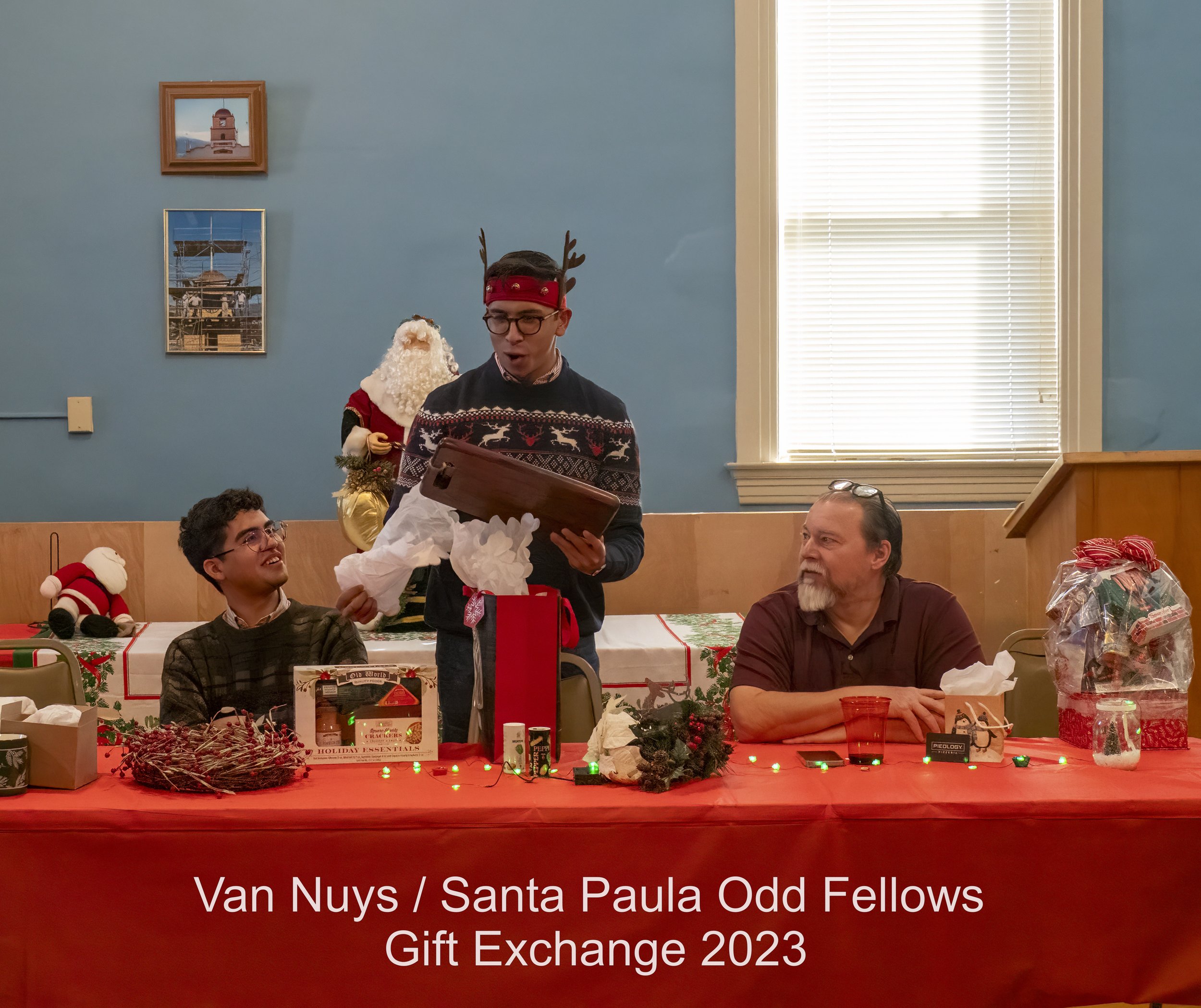 2023 Odd Fellows Holiday Events (23 of 28).jpg