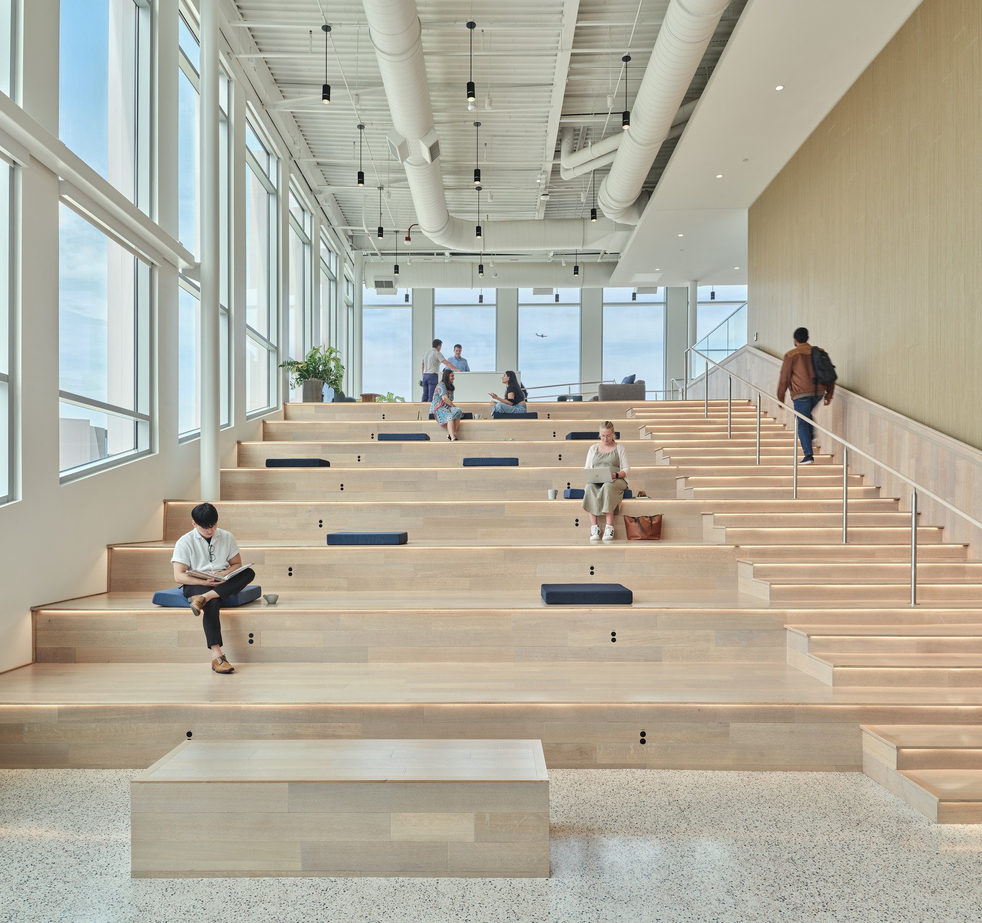  Photography by Keith Issacs 