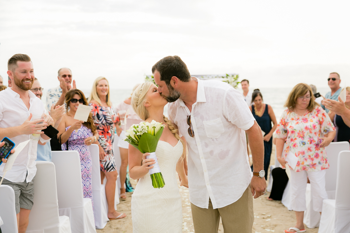 MeghanBlackPhotographyCostaRicaWedding-0010.jpg