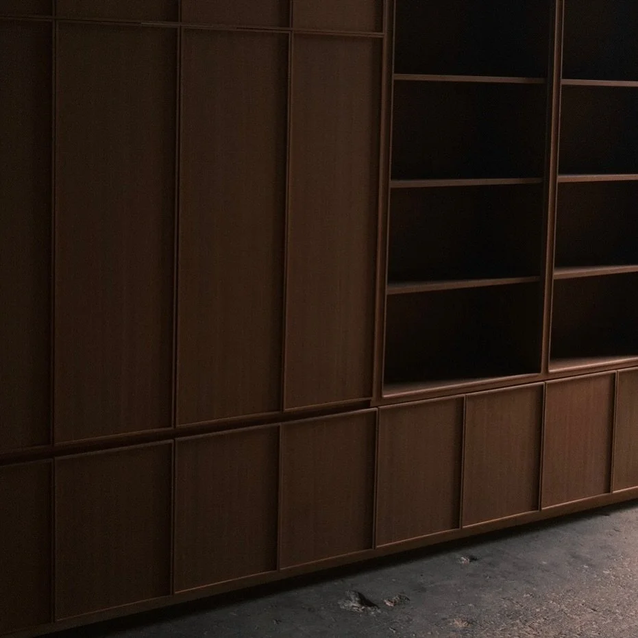 Throw back to the coolest bookcase.