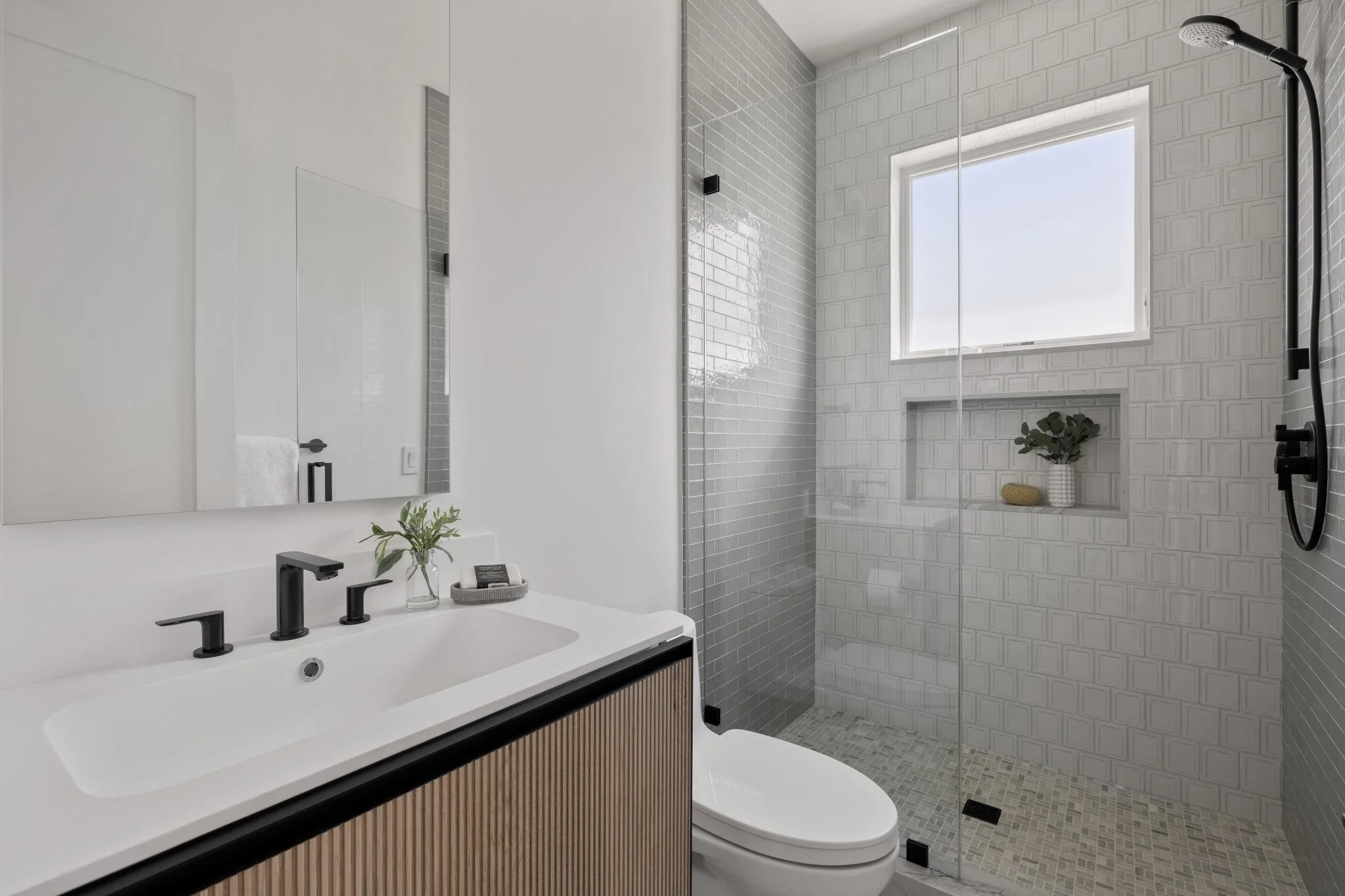 030-124-north-avalon-drive.75005.phr.124northavalon_45.web.jpg