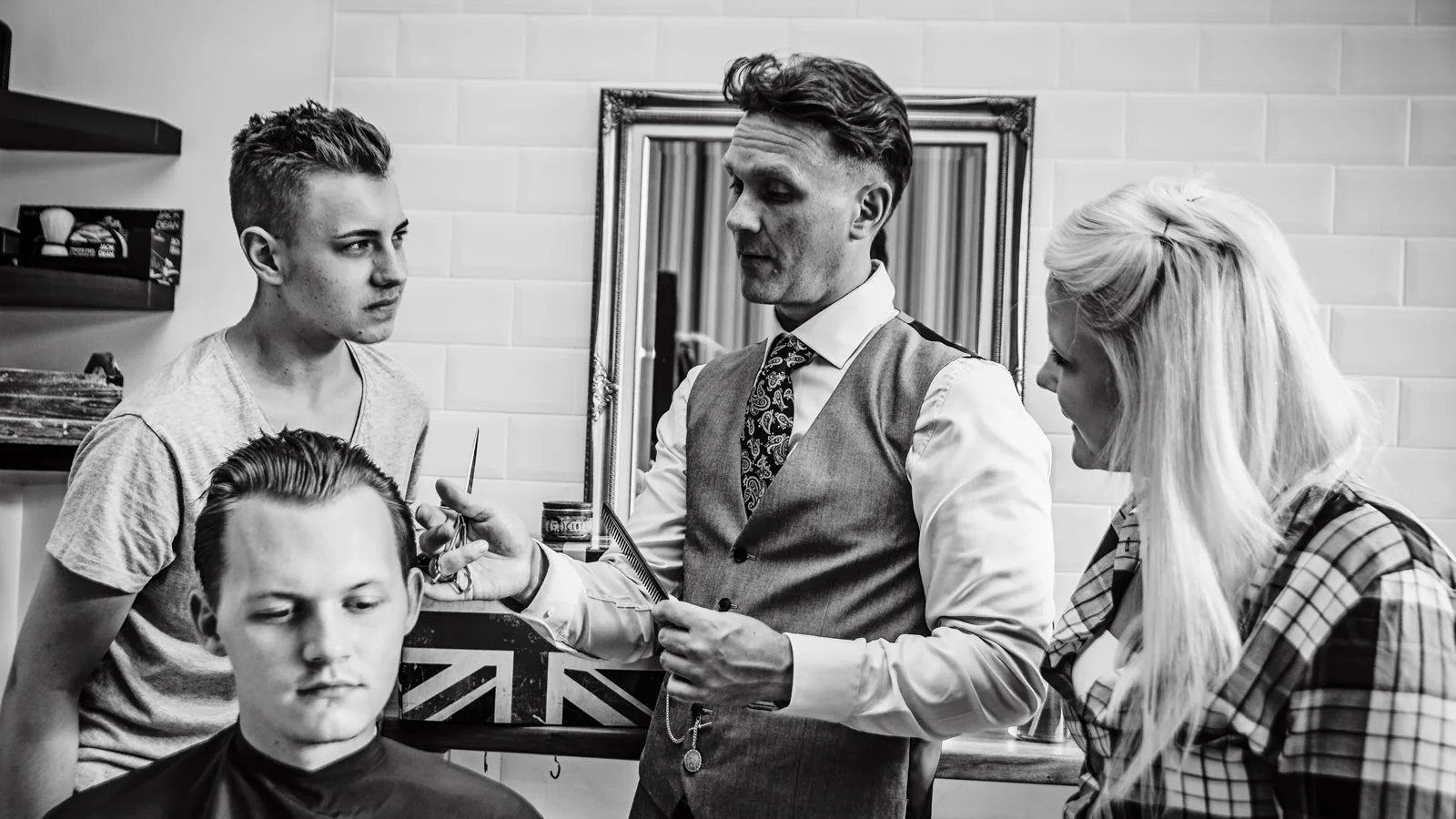TraditionalBarbering1600X900.jpg