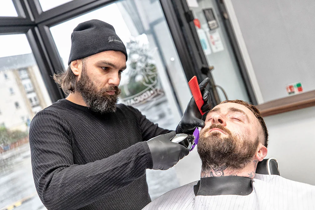 ClipperandBeardConfidence_1008.jpg
