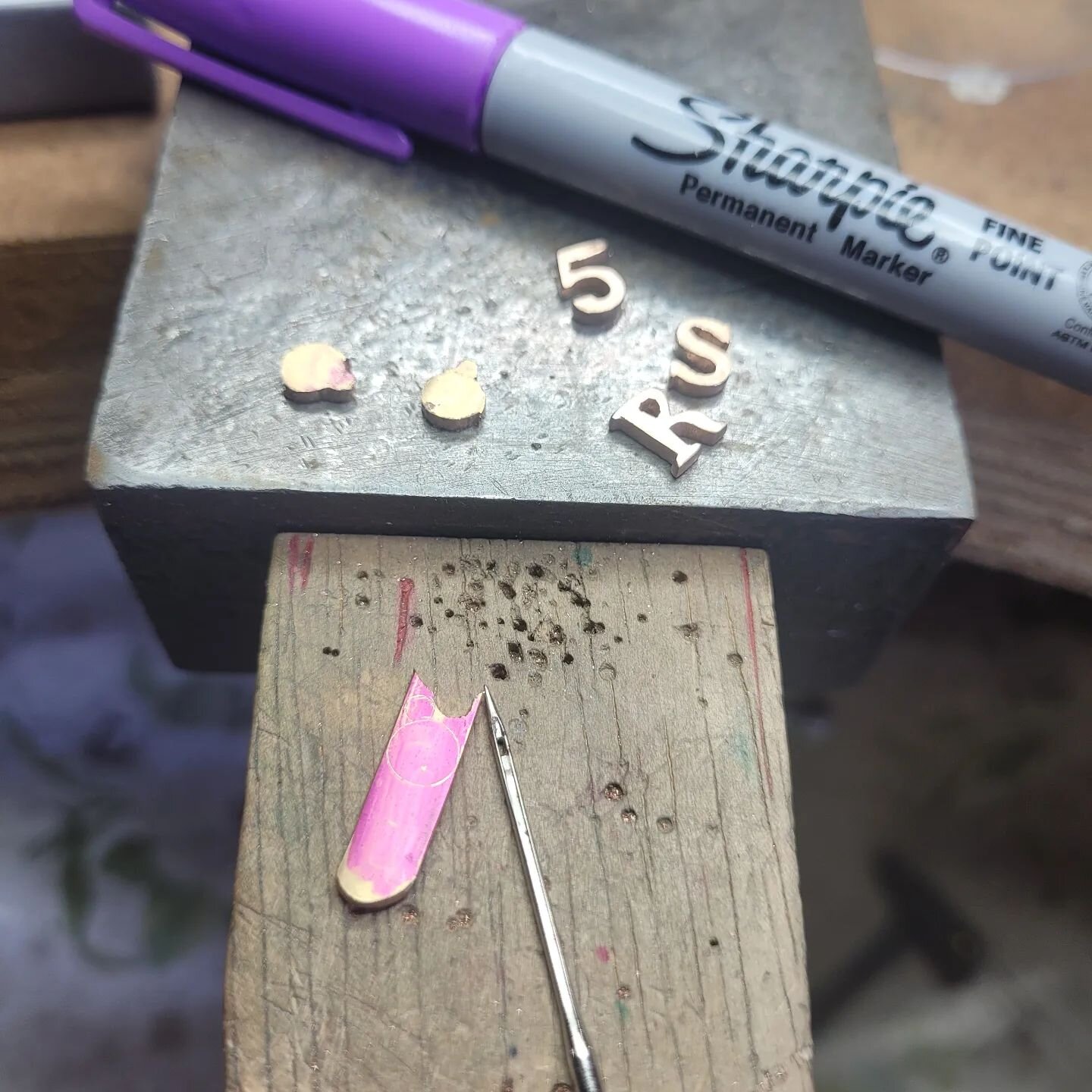 TOOLS
In case you didn't know already. I handcraft everything from scratch. 
I often have to buy new tools but what I love more is repurposing items into them. Take my trusty little scribe... its a sewing machine needle! It fits perfectly inside my s