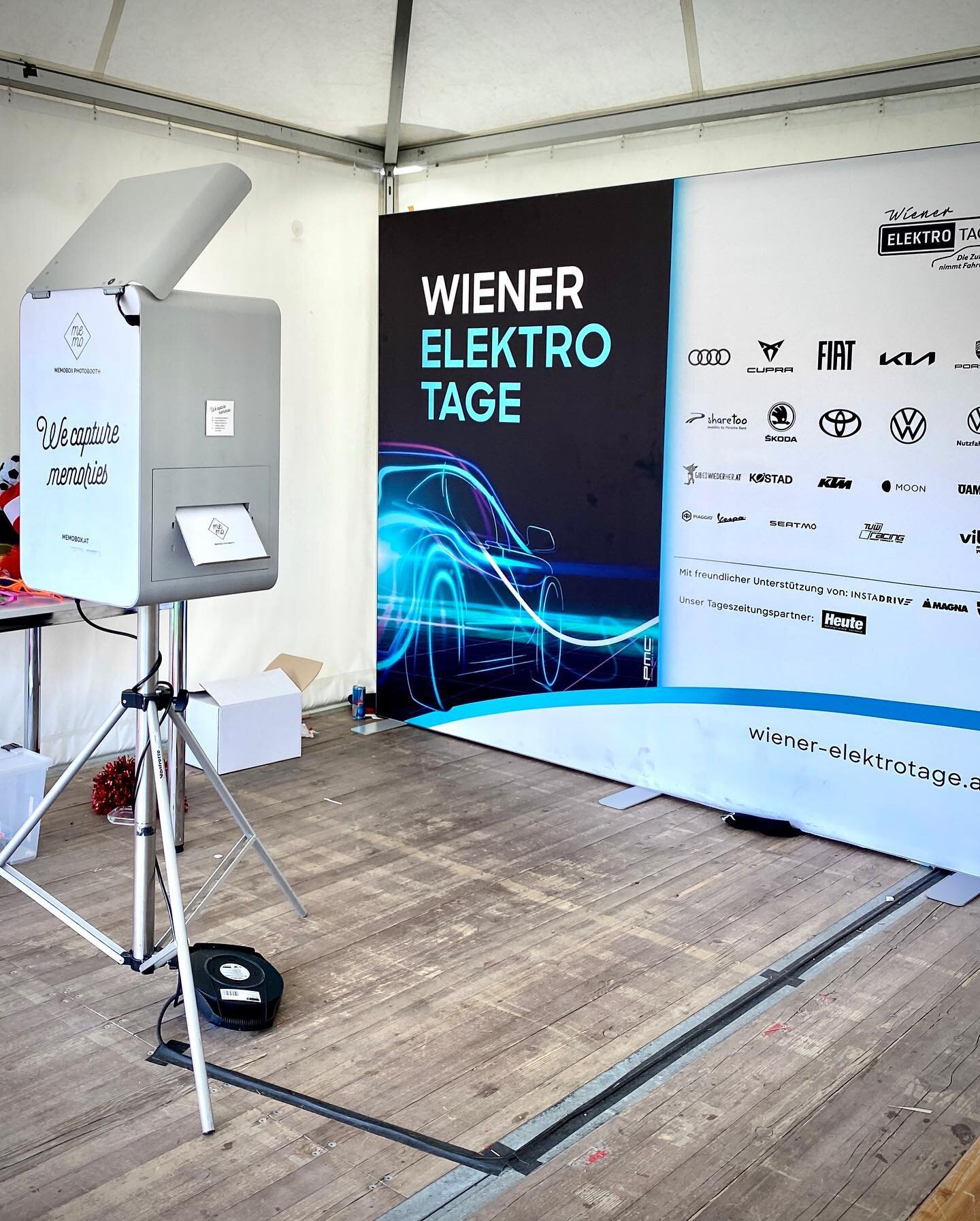 5 Tage im Einsatz bei den Wr. Elektrotagen am Rathausplatz ☺️⚡️💪🏽
.
.
#fotobox #wienerelektrotage #photobooth #rathausplatz #elektroauto #&ouml;ko #zukunft