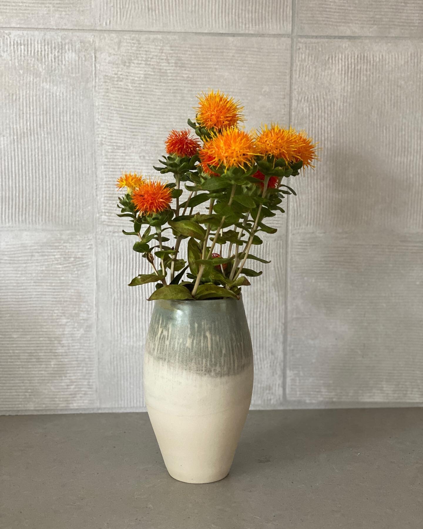 I forgot that how much I enjoy beautiful things in life. So simple and so delightful! I made these two vases, and finally put them to &ldquo;work&rdquo;. They deserve to be cherished and live in a beautiful place. 

#artfulliving #artfulhome #flowers