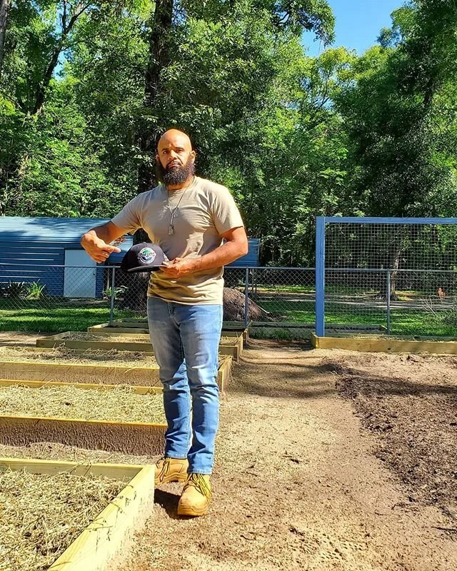 Make sure to get you a streaming or hardcopy of @kingbubrock DREAMS project and support the GLDSPN movement. Salute from sunny florida on the farm bro. #kingbubrock #kingbubrocktv #Dreams #GLDSPN #backpackbeatz #theofficialdesperado #desperadorecords