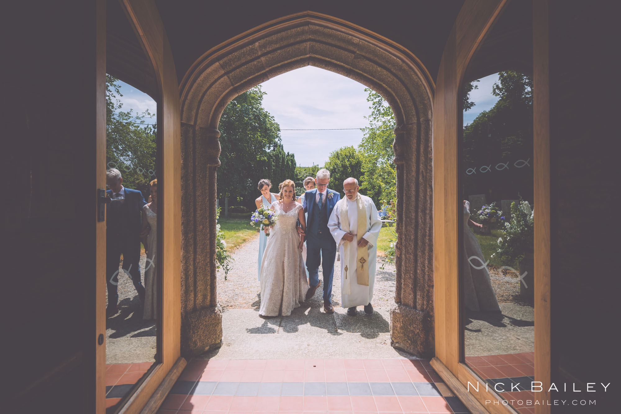 roscarrock-weddings-28.jpg