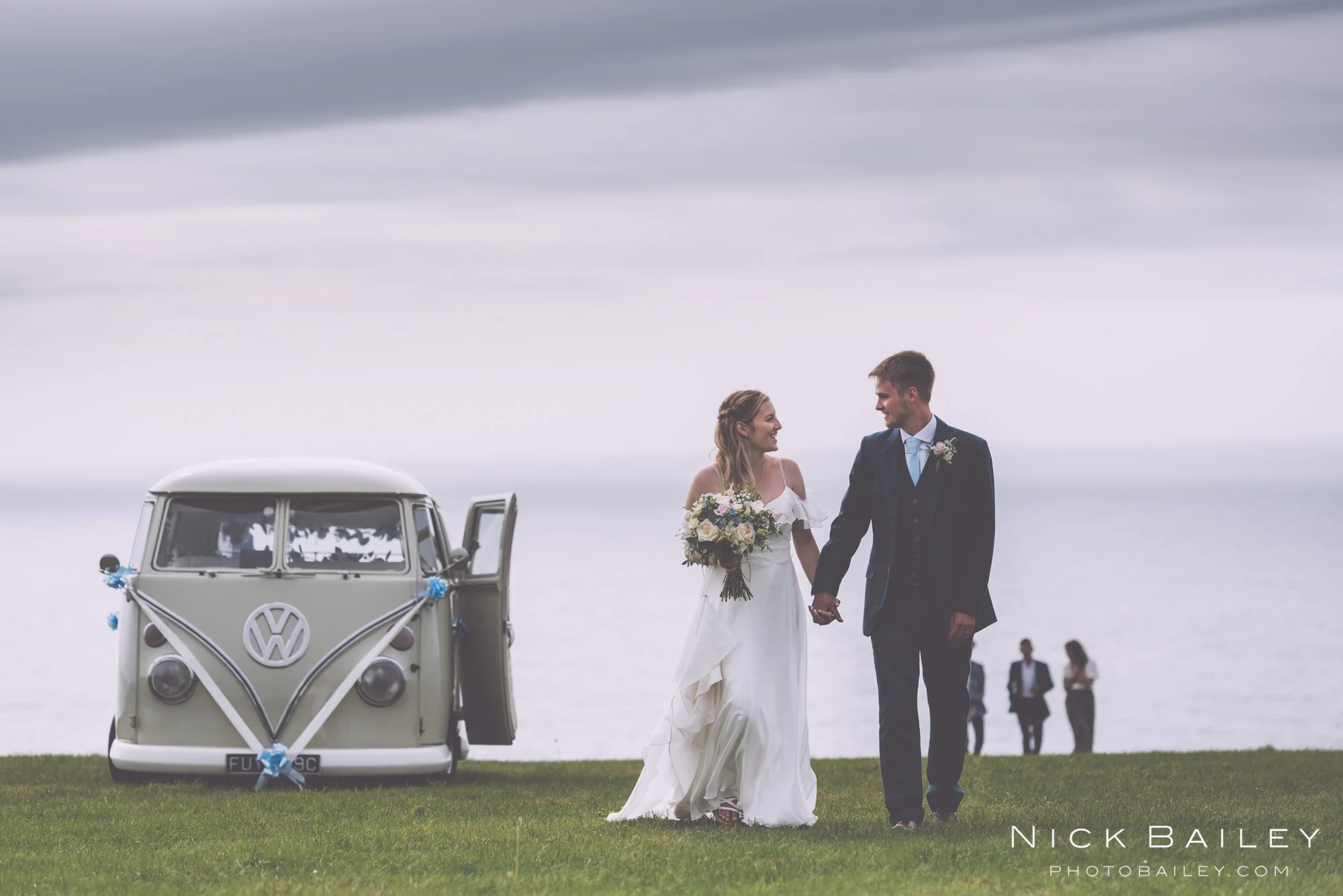 bre-pen-farm-weddings-38.jpg