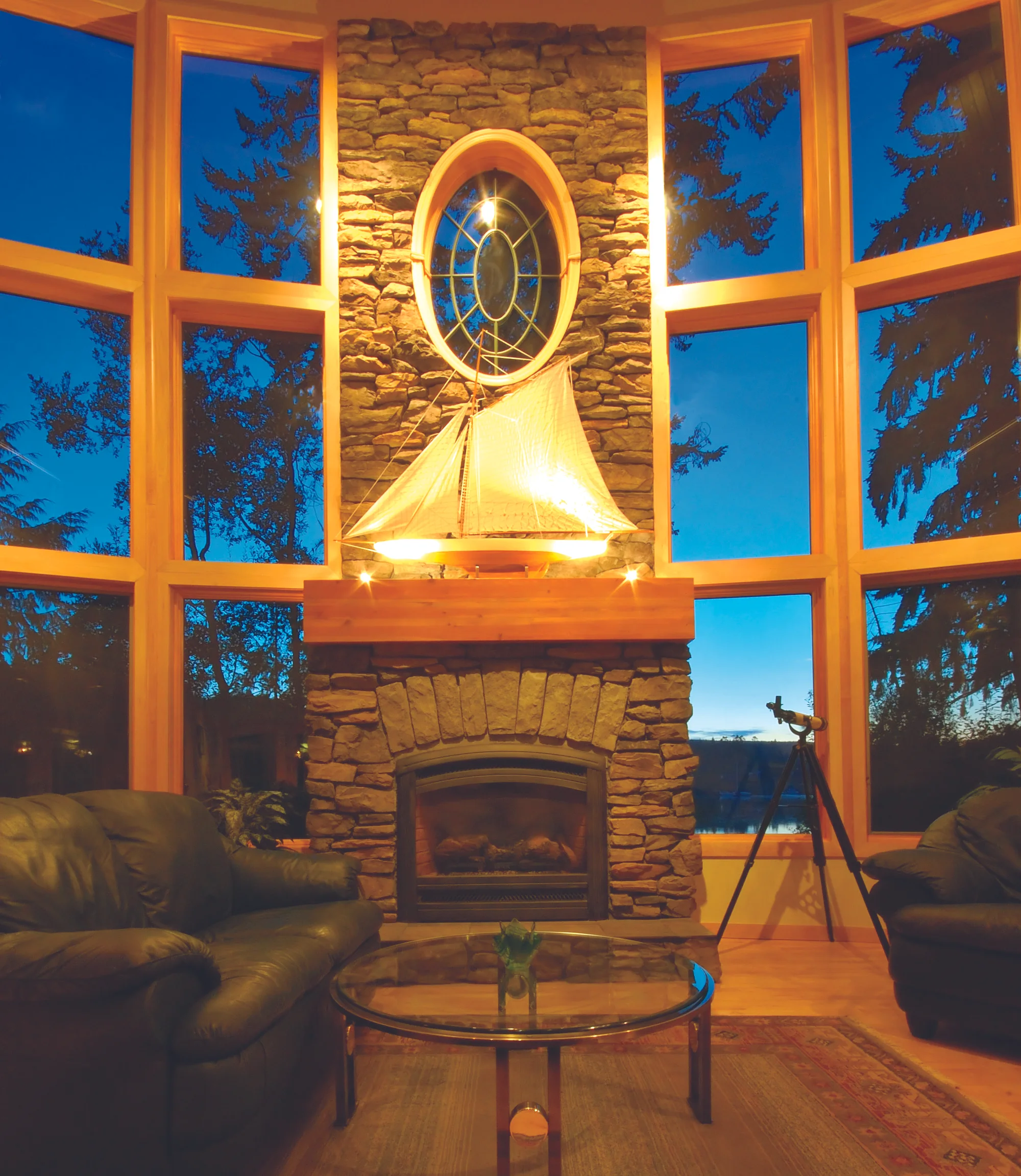 Optivision_livingroom_cropped_retouch_copy.jpg
