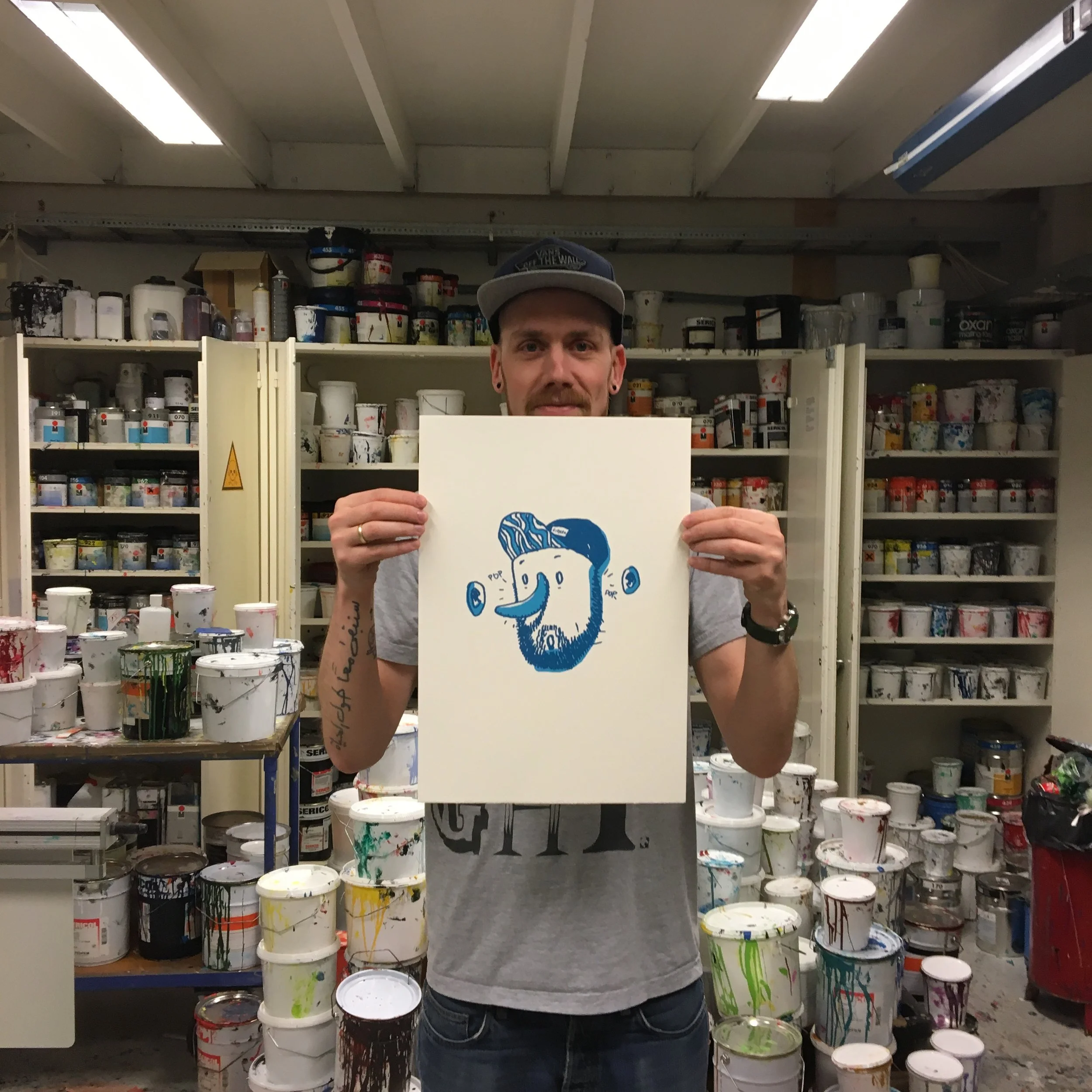 "Høre mye" ca 30x40 cm.