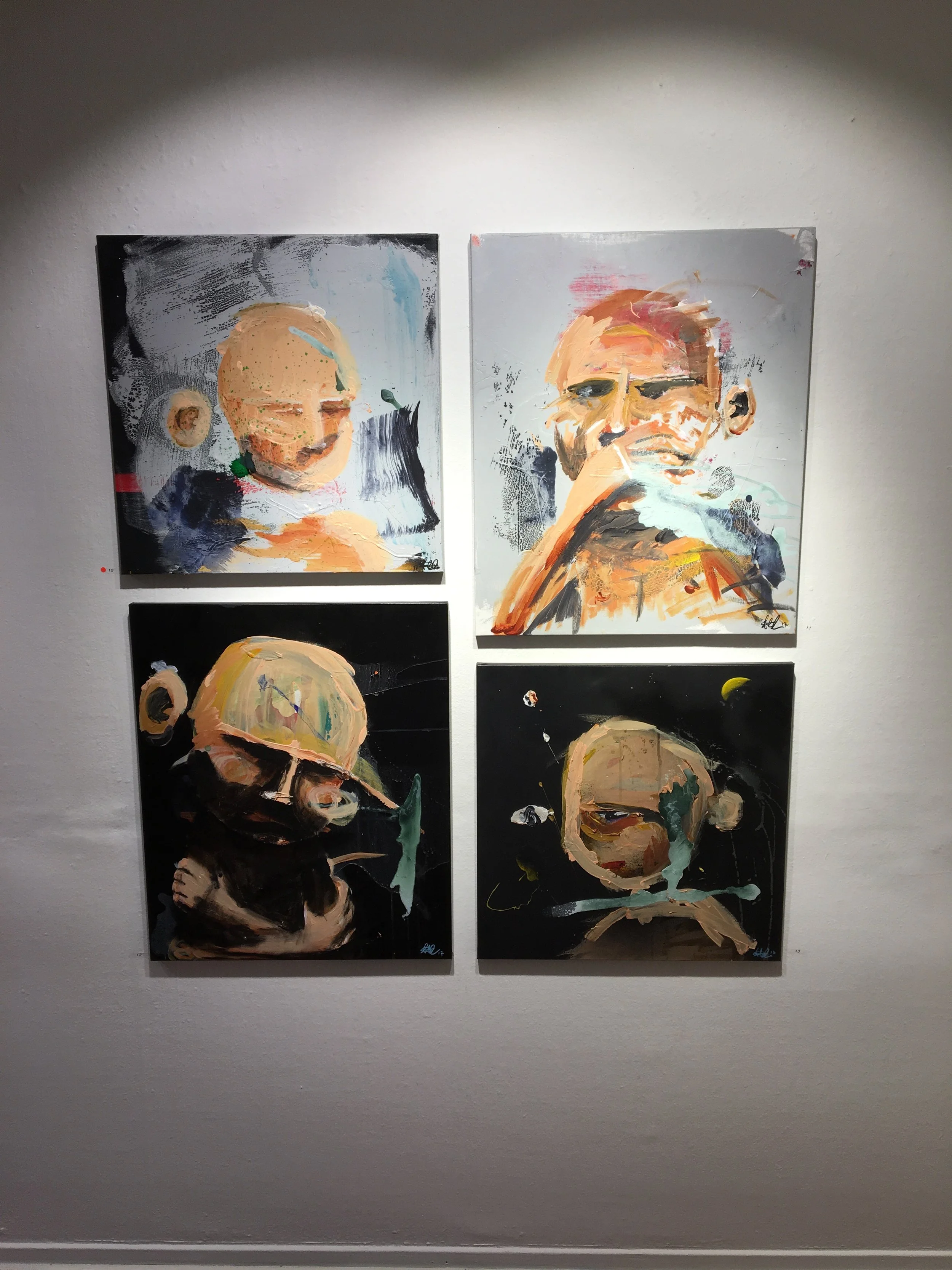 1: "Like før" SOLGT2: "Holder ord" SOLGT3: "Tar vare på seg selv"4: "Vent her"