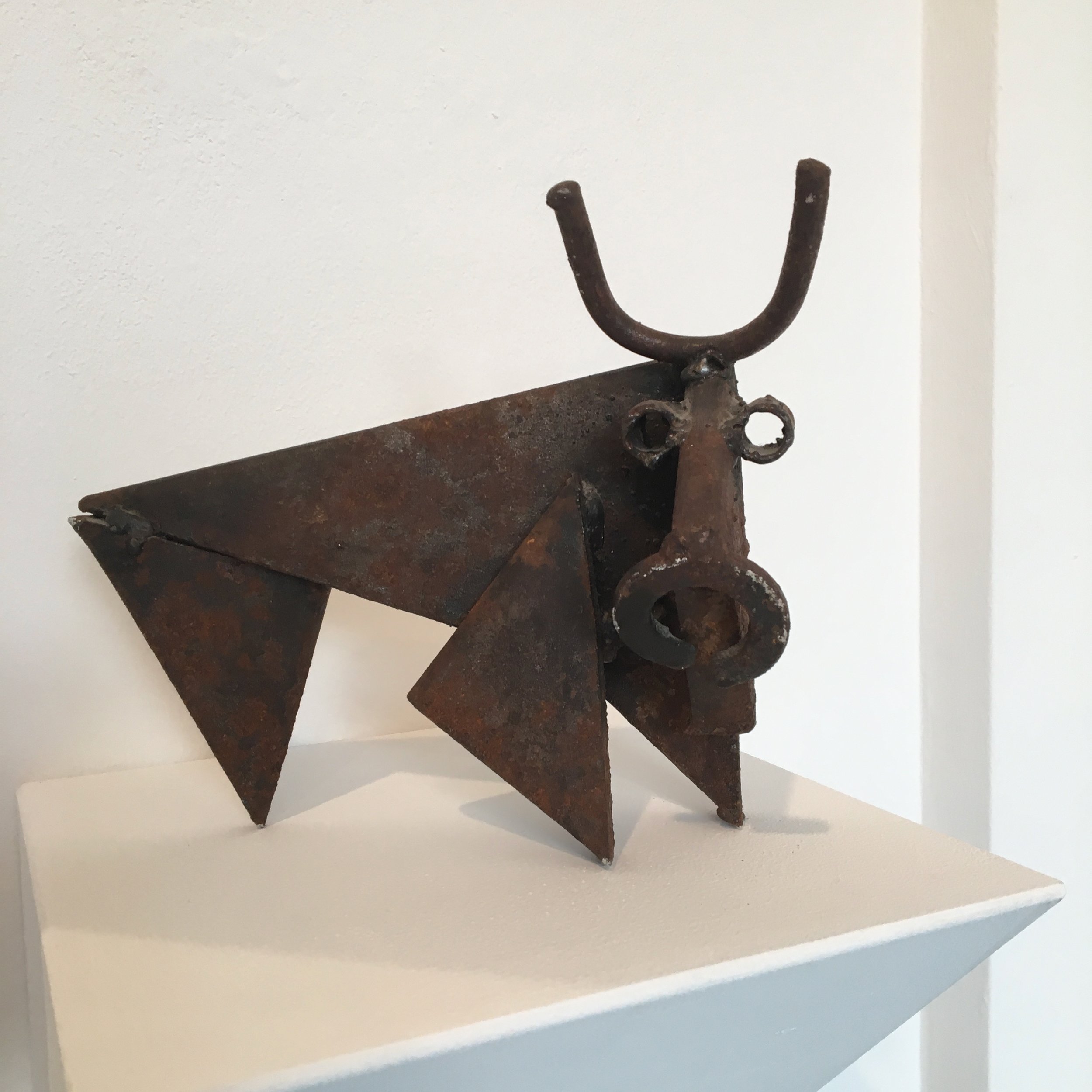 En okseaktig type på Anaid Art Gallery. Jeg pratet egentlig mer med innehaveren enn hva jeg så på verkene. Han var sjukt flink til å fortelle meg om alle andre galleri i gaten sin. Bra fyr. 