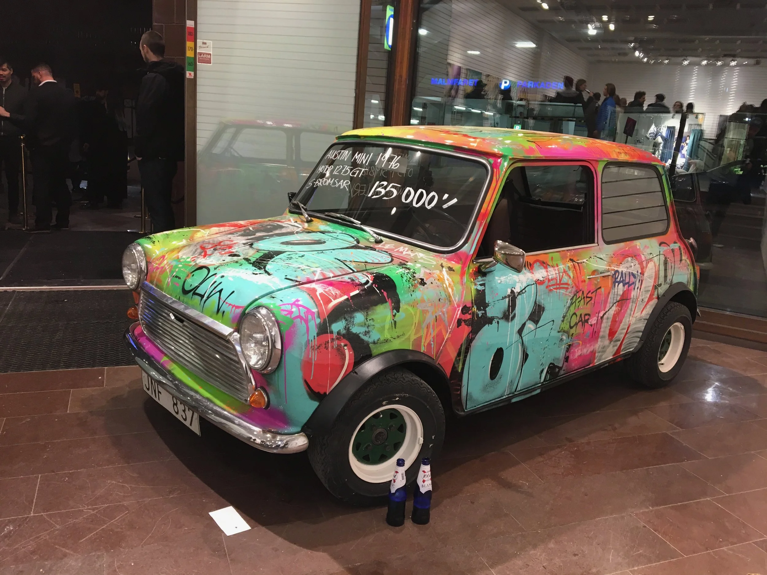 Jeg vurderte å kjøre hjem et sekund der.. Men kom på at det var kjipt å brenne inne med flybillettene hjem. 