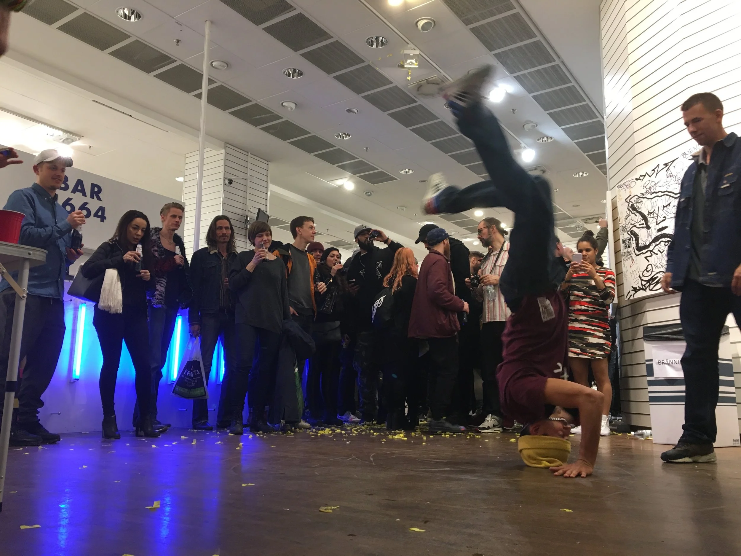 Spontan breakdance battle <3