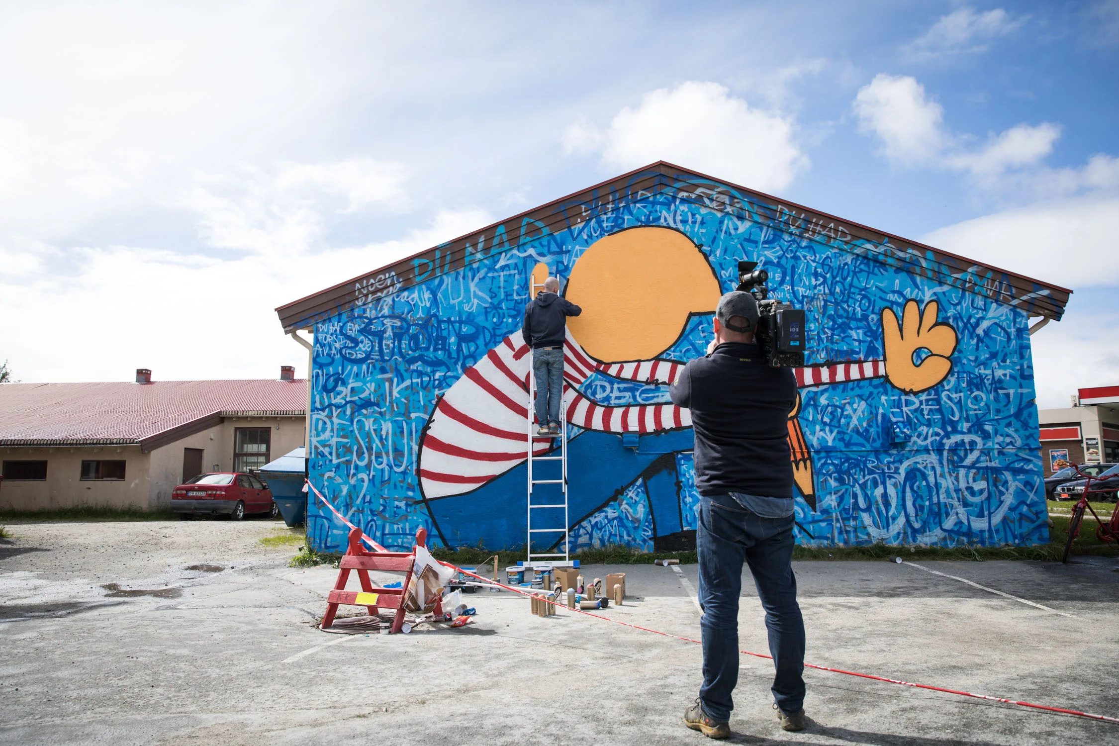 NRK kom tilbake til veggen i det øyeblikket jeg sluttførte. Det var gøy. Så fikk de liksom med seg punktumet.&nbsp;
