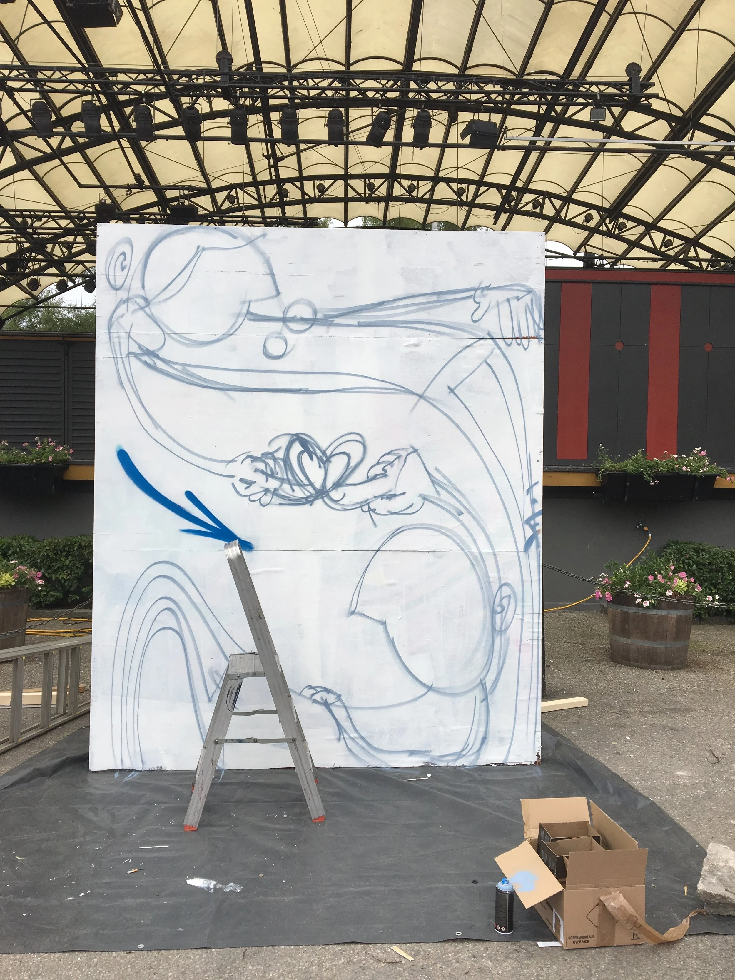 Jeg skisset opp figurene før jeg begynte å fylle bakgrunnen med Oksytocin-relaterte ord og sayings.