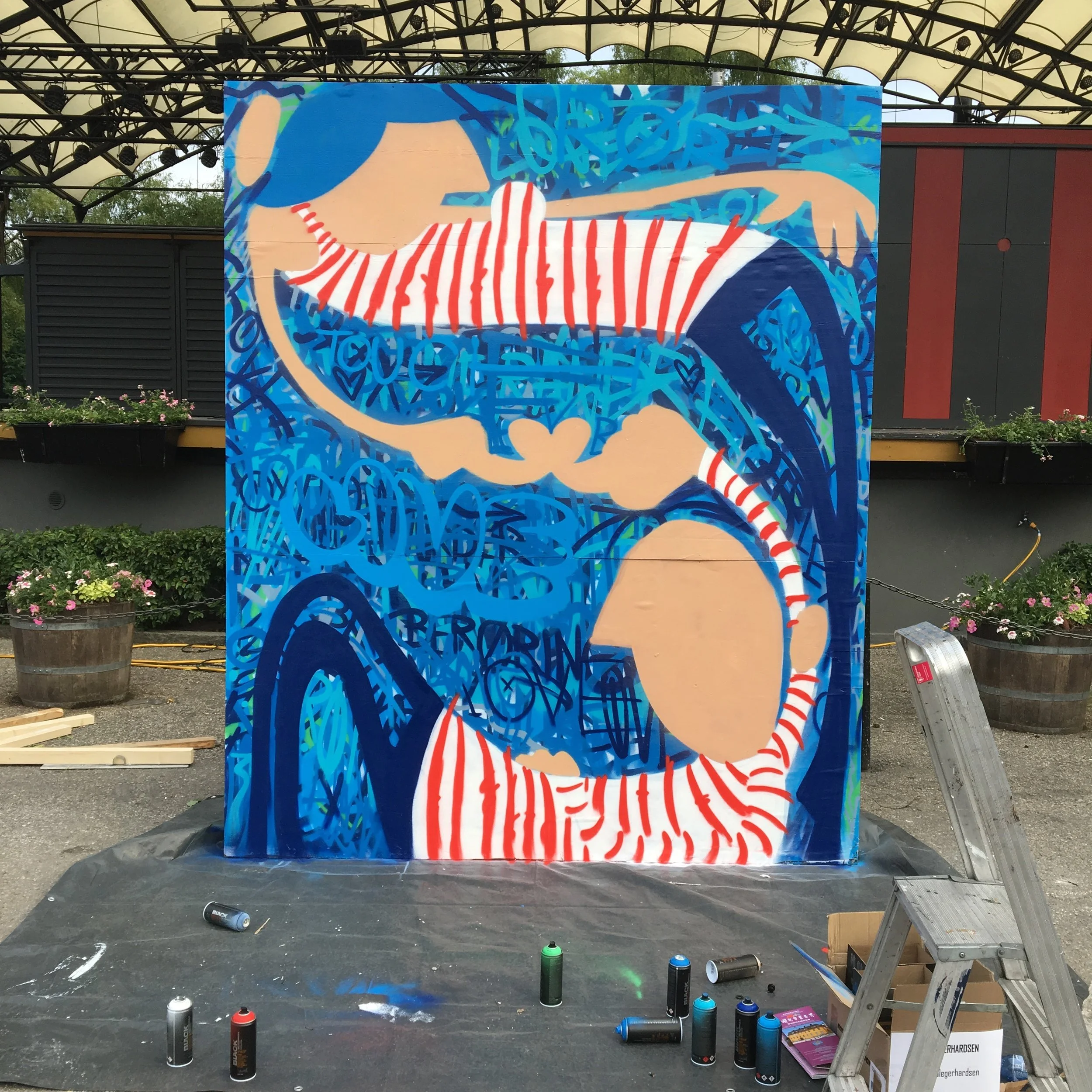 Etter fllere timer med blåtoner var det godt å klaske på litt hud og striper.