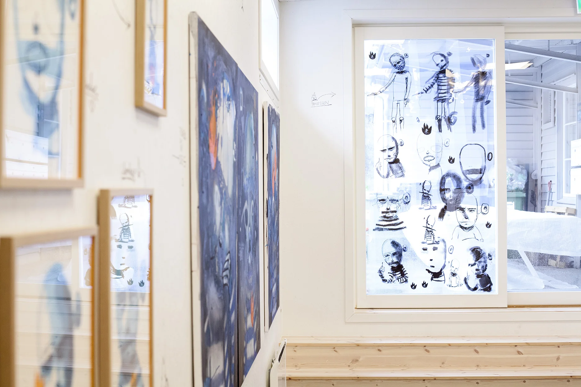 Prosess på glassdøren.