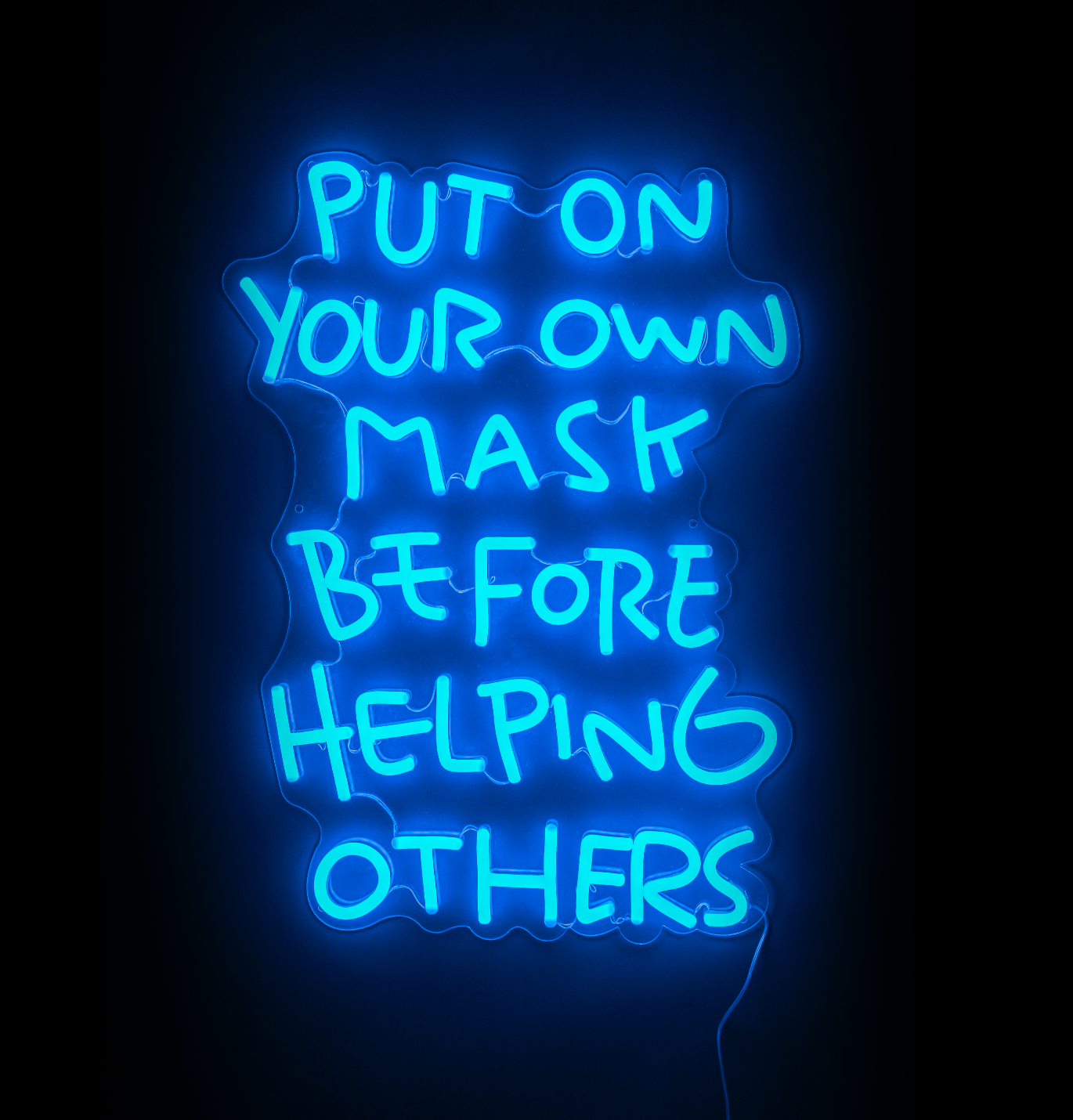 “Put on your own mask before helping others”, 2018, 65 x 90 cm, neonlys, plexiglass og maske. 🔴SOLGT
