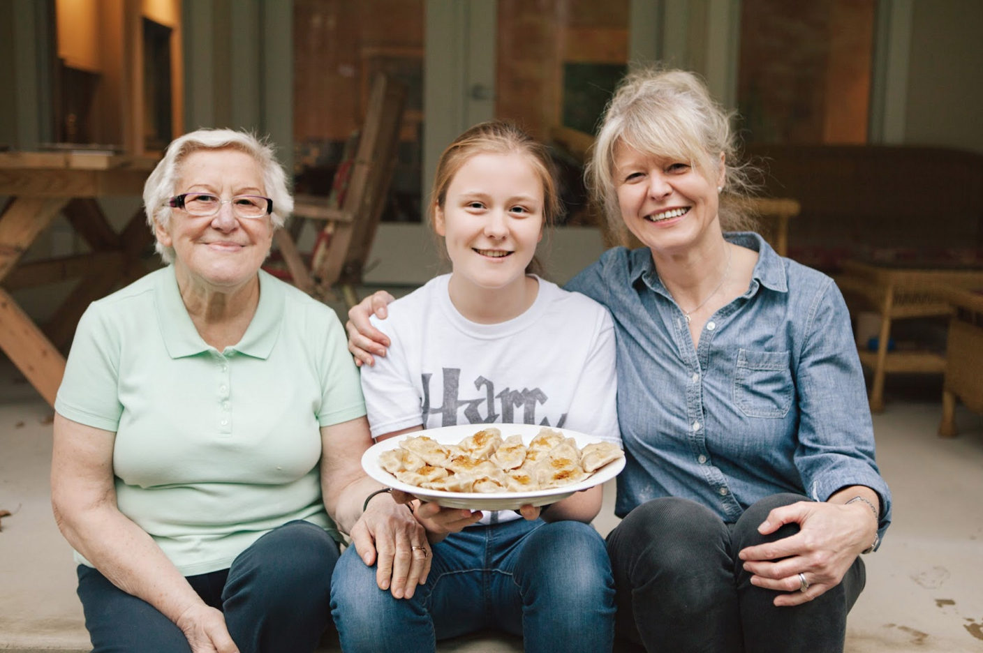  Izabela (right); her mother, Jadwiga (left); and teenage daughter, Ania (center).