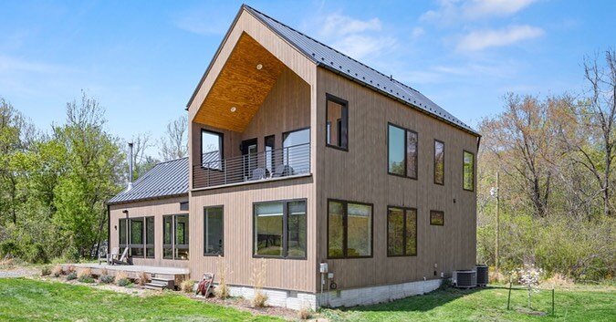 One of our recent modern home designs in the Shenandoah Valley.
.
.
.
#marcogradydesign #carysmithbuilder #shenandoahvalley #modernhomedesign #customhomedesign #architecture