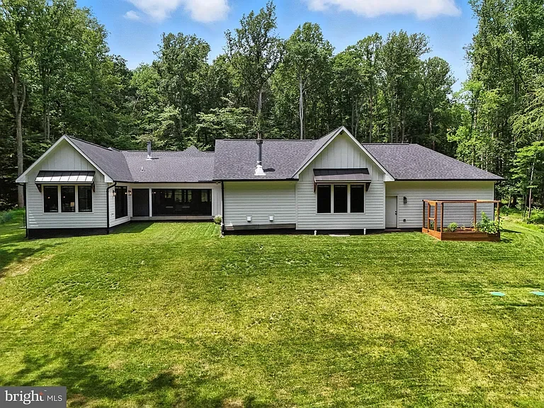 Photo Nov 19 2025, 7 03 46 PM (10).webp