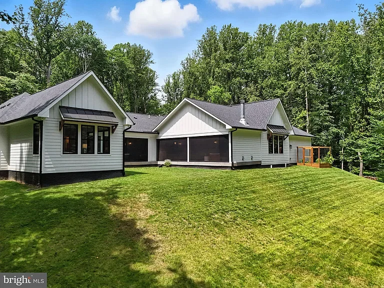 Photo Nov 19 2025, 7 03 46 PM (8).webp