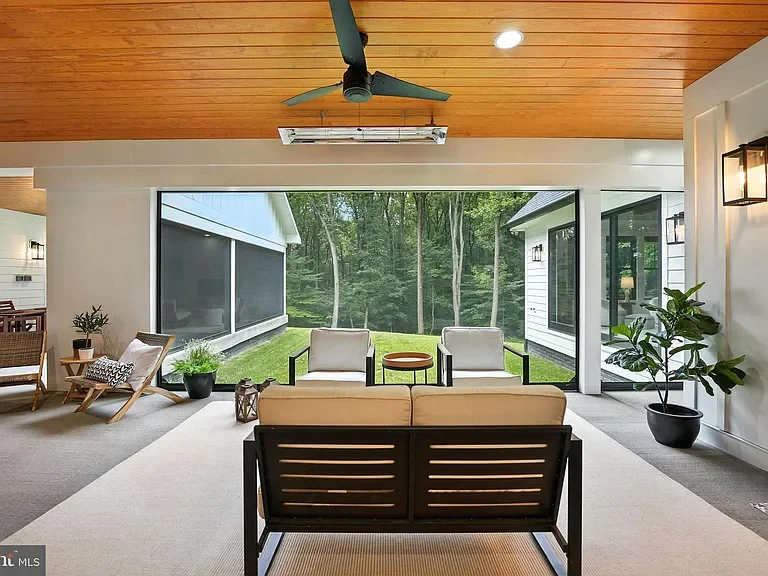 Photo Nov 19 2025, 7 03 46 PM (12).webp