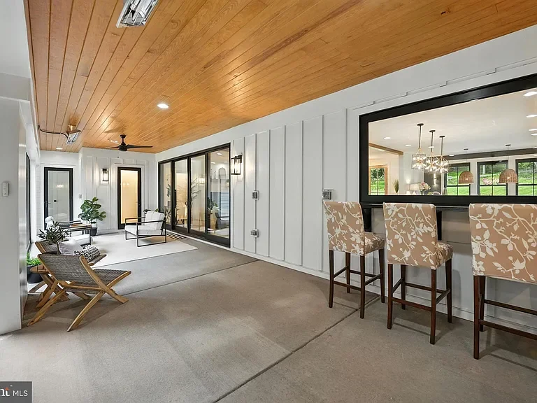 Photo Nov 19 2025, 7 03 46 PM (14).webp