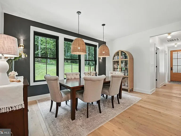 Photo Nov 19 2025, 7 03 46 PM (44).webp