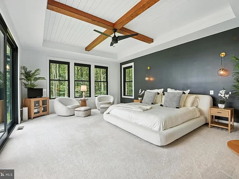 Photo Nov 19 2025, 7 03 46 PM (38).webp