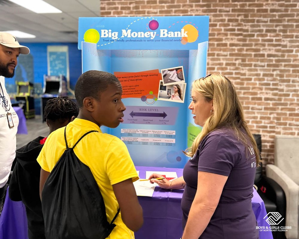 truist-financial-education-literacy-volunteer-day-event-boys-and-girls-clubs-of-northeast-florida-jacksonville-nfl-yet-13.jpg