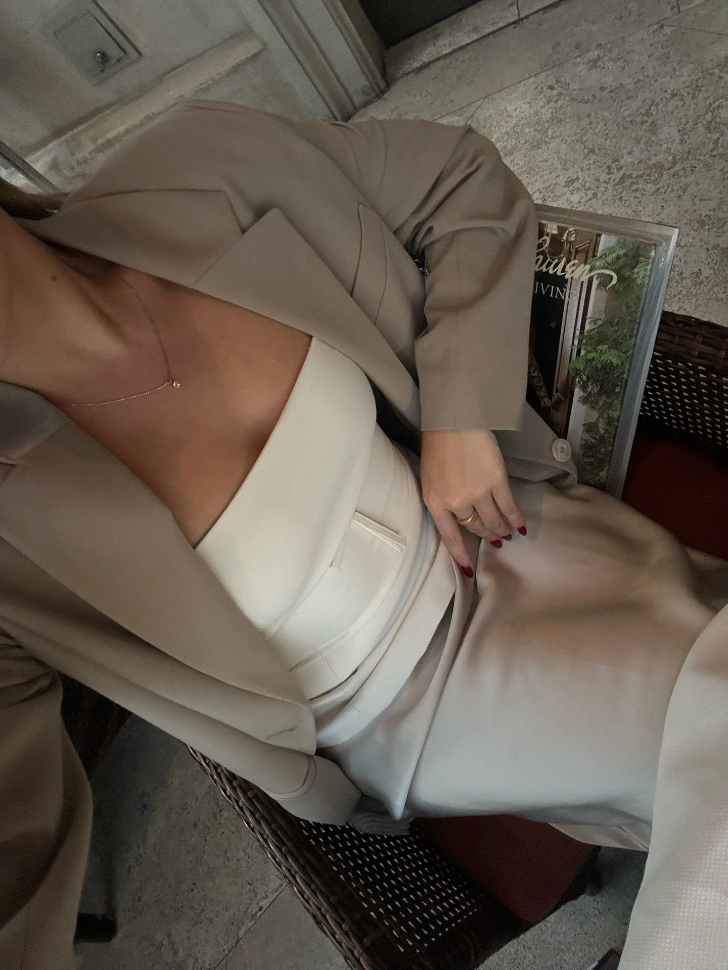 I know it&rsquo;s a month late 🫣 but thank you to EVERYONE that made my birthday so special 🥹🤍🍰 

Fia reheating her pizza over the fire pit is killing me 😭 @sofiatoledooo 

#fashioninspo #fashiongram #birthdaybash #26