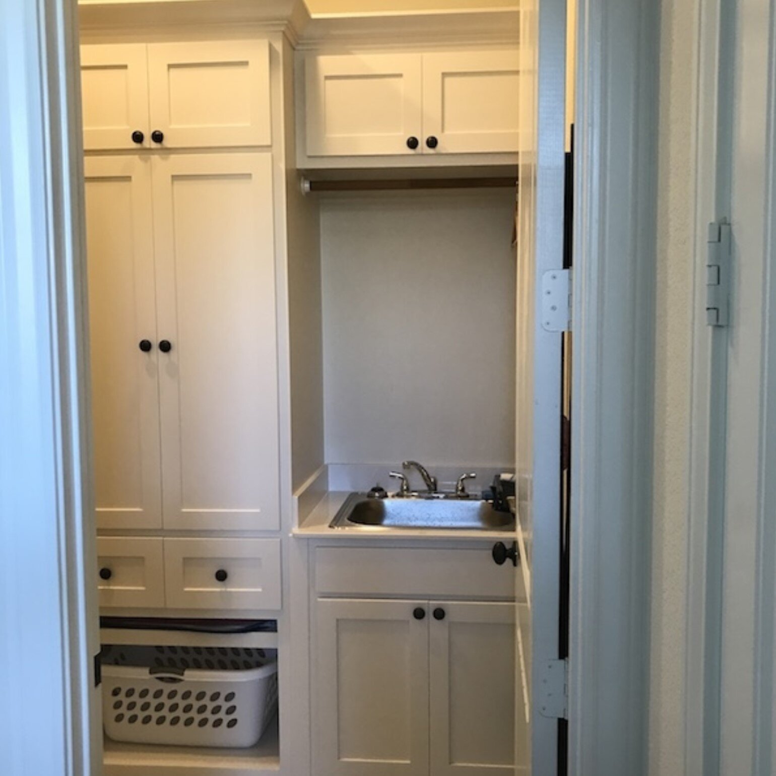 Laundry & Mud Rooms - Custom built in Dallas, TX — Wood Gem Custom Cabinets