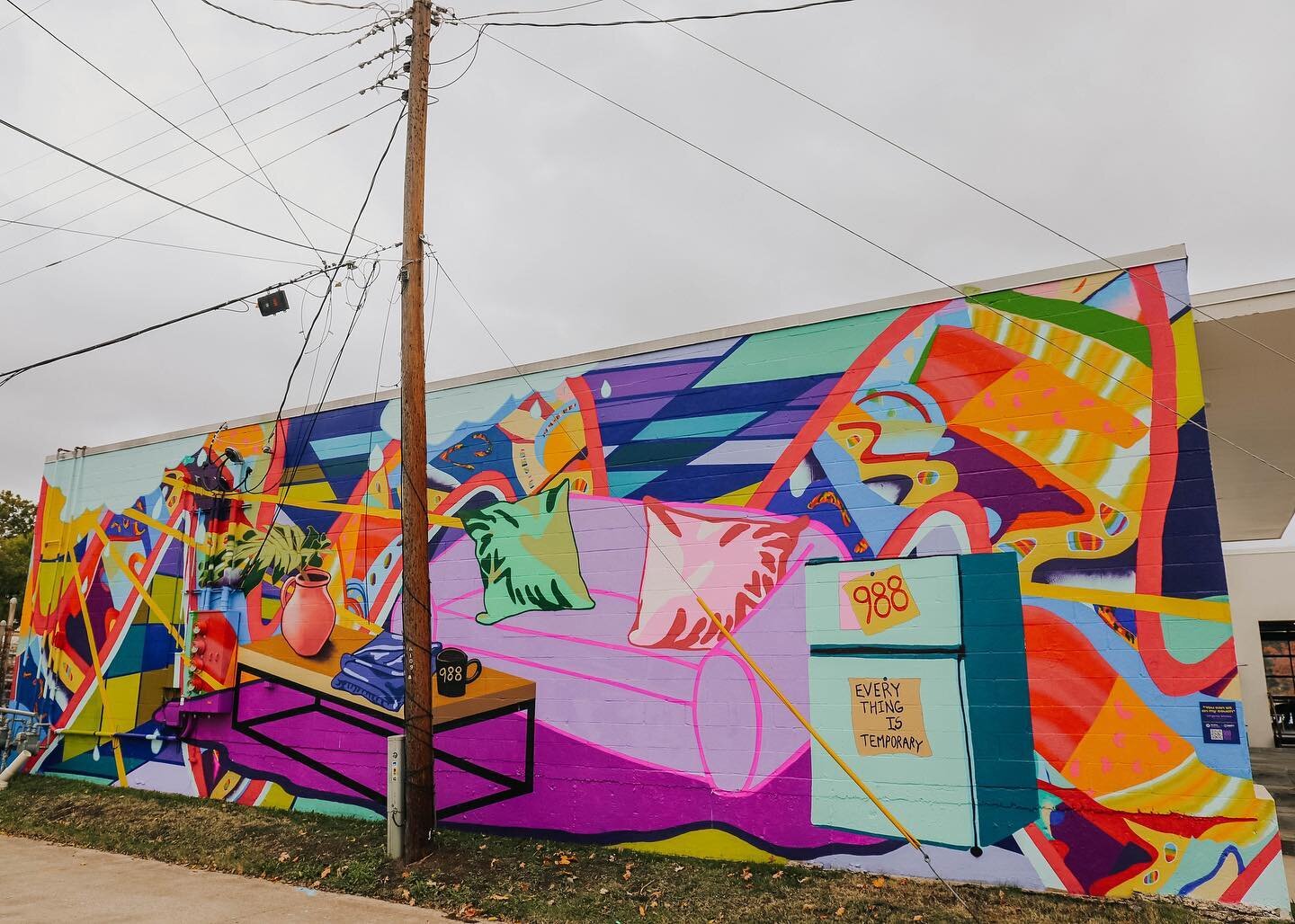 hellooo! i recently got some photos back from the @988okla mural on @equitybrewingco earlier this month! (you can prob tell which ones are not with my phone, 📸 s/o @annajfrost) 

i am so thankful for this project. @988okla has been doing an incredib