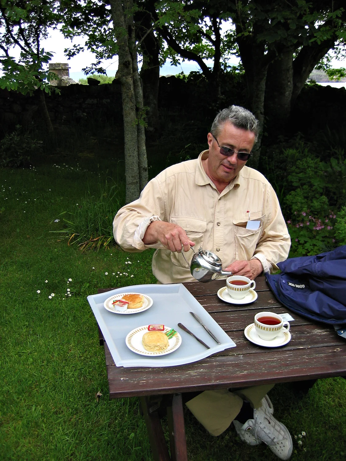 AFTERNOON TEA & SCONES