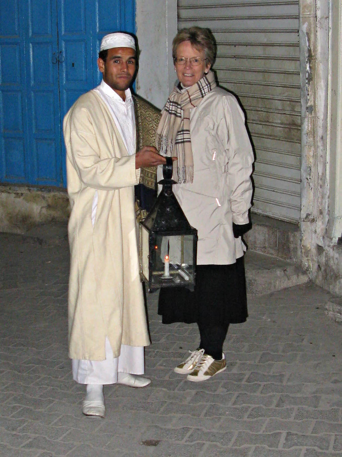 LANTERN ESCORT TO DINNER