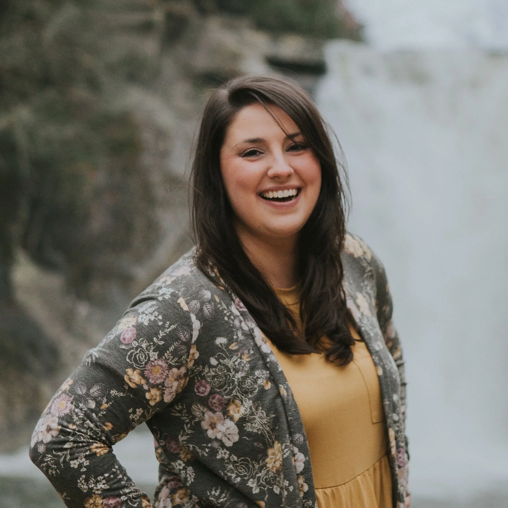 Ashley_Cox_Headshot_Square_2018.jpg