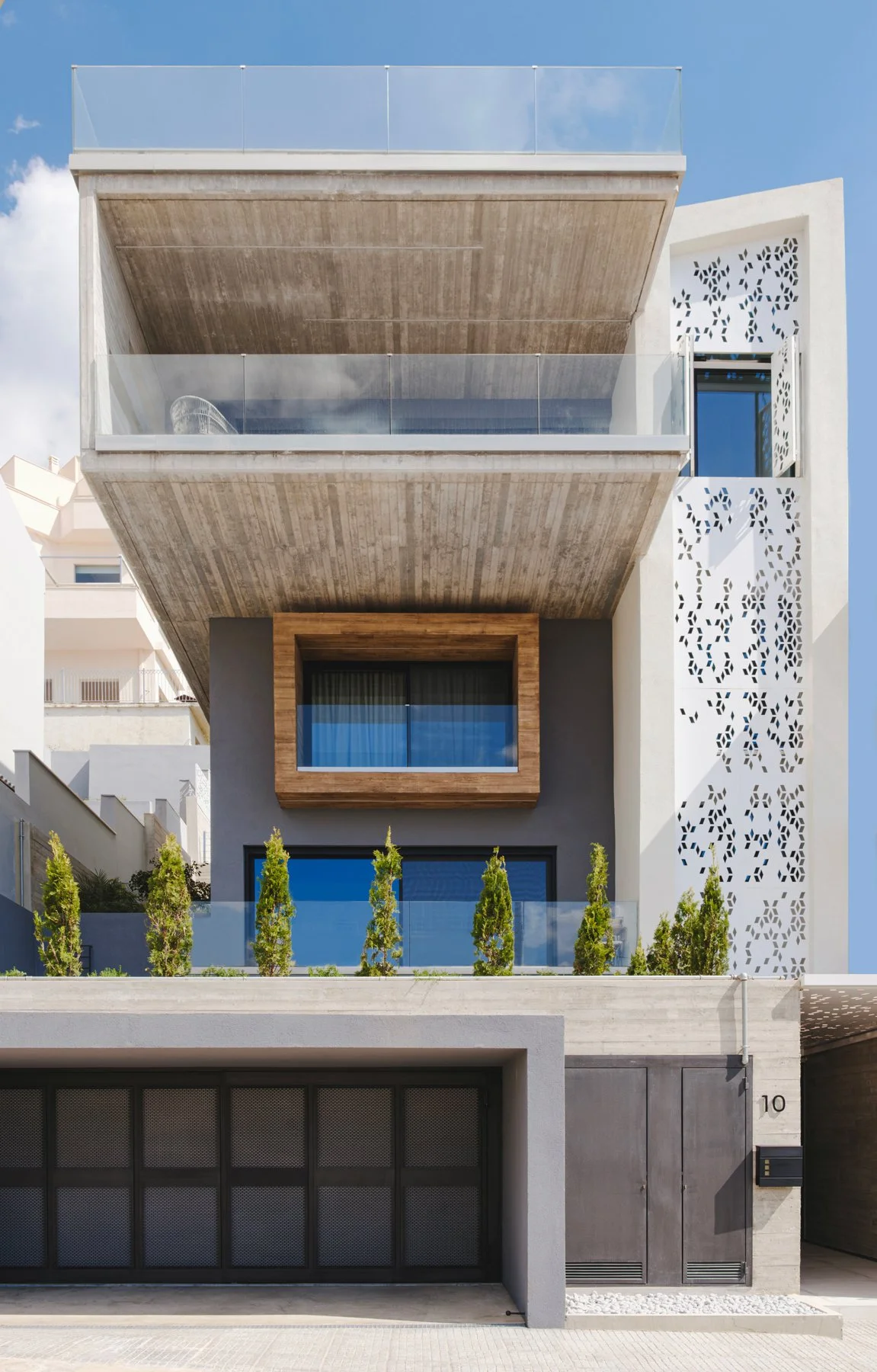 Residence in Voula, MKA Architects , 2025