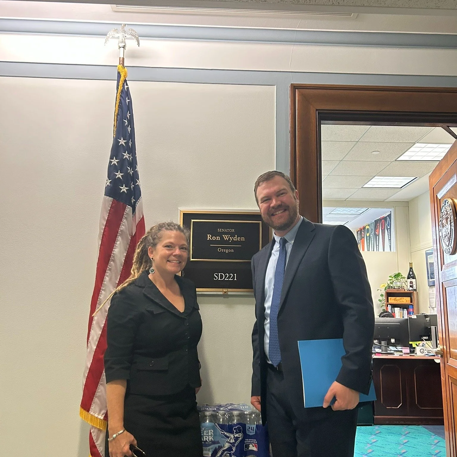 Andando is in Washington, D.C. for the .ORG Impact Awards!

We&rsquo;re honored to represent our incredible team and partner communities in Senegal. While here, we also took the opportunity to meet with Senators Wyden and Merkley to share the amazing