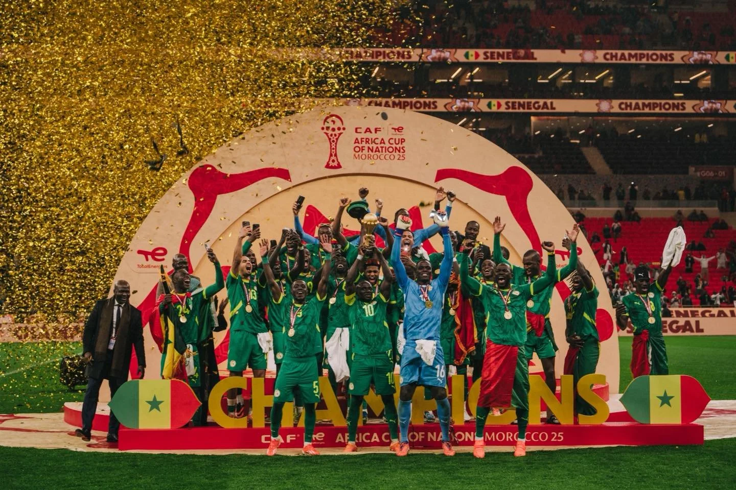 They did it!! Congratulations to the Lions of Terenga 🇸🇳 ⚽ on their Championship of the Africa Cup of Nations 🏆!! A second star on the jersey ⭐⭐.