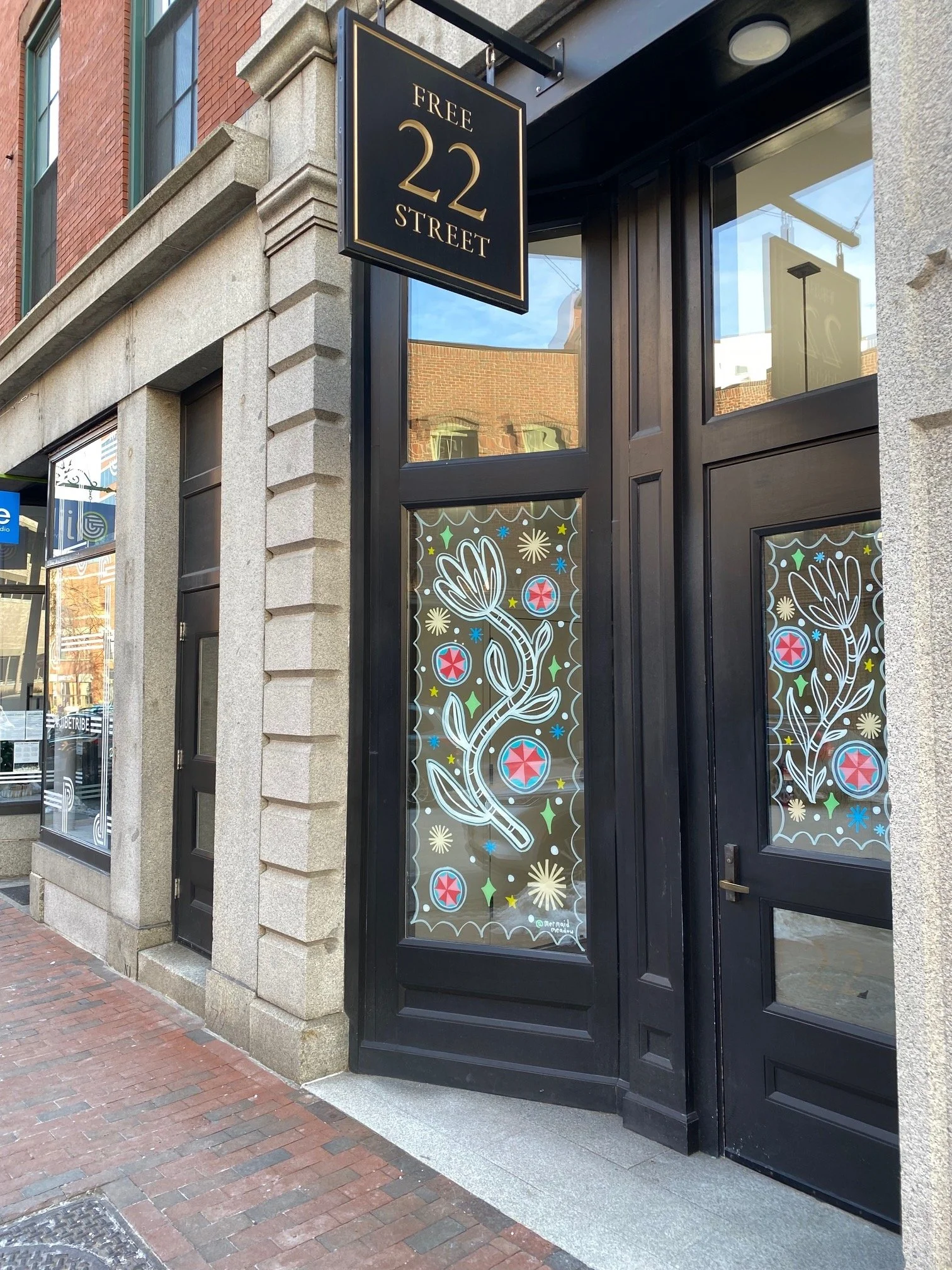 Holmberg_Free St Windows3.jpg