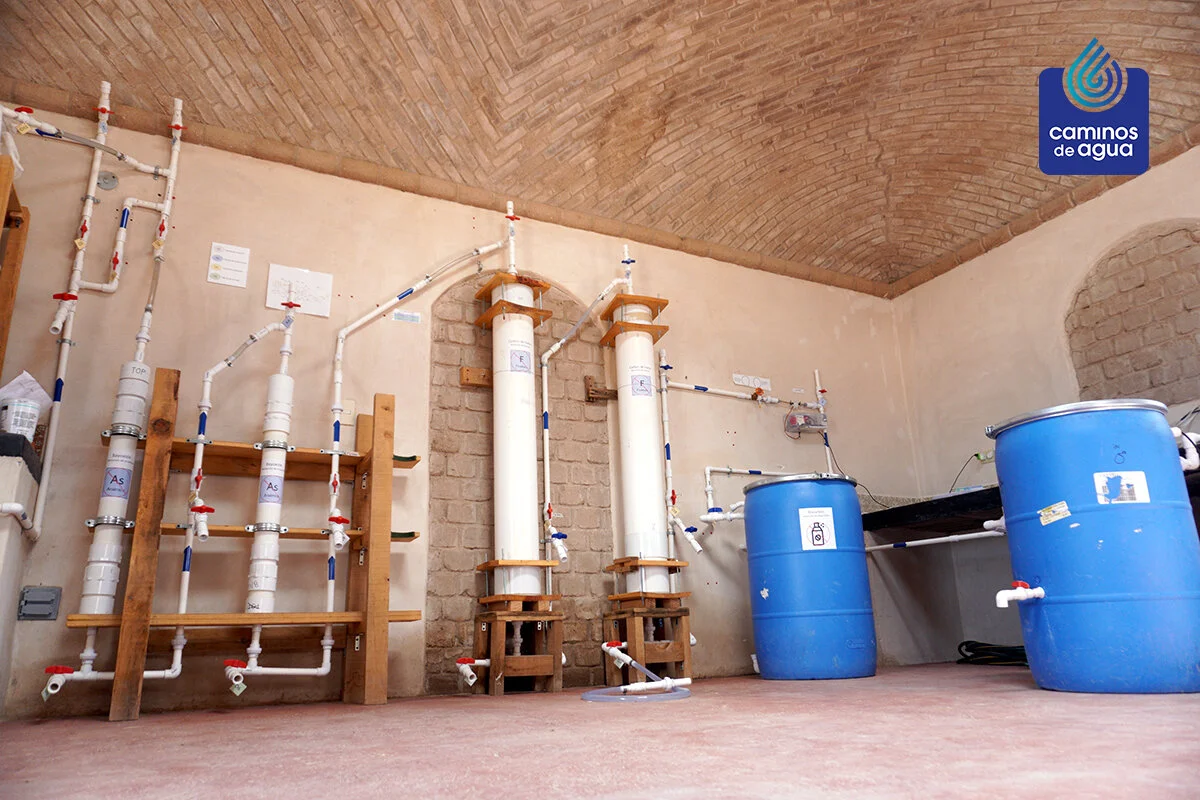 Photo: Caminos de Agua's first Ground Water Treatment System (GTS) to remove arsenic and fluoride, located close to the community of Los Ricos.