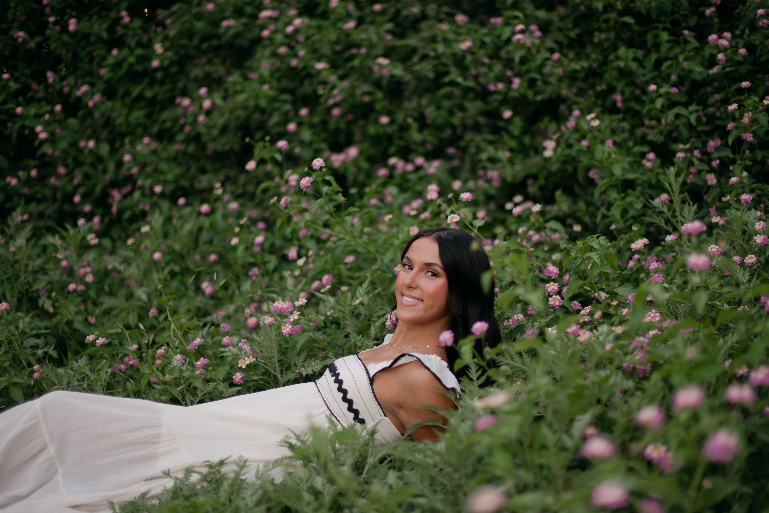 MorgenSeniorPhotos-033026-136.jpg