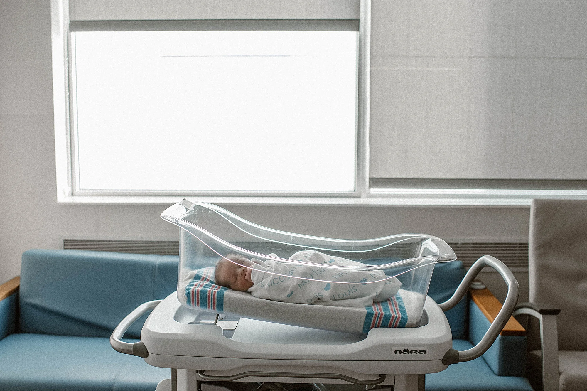 lauren-grayson-photography-akron-ohio-cleveland-best-newborn-photos-baby-photographer-2018_0003.jpg
