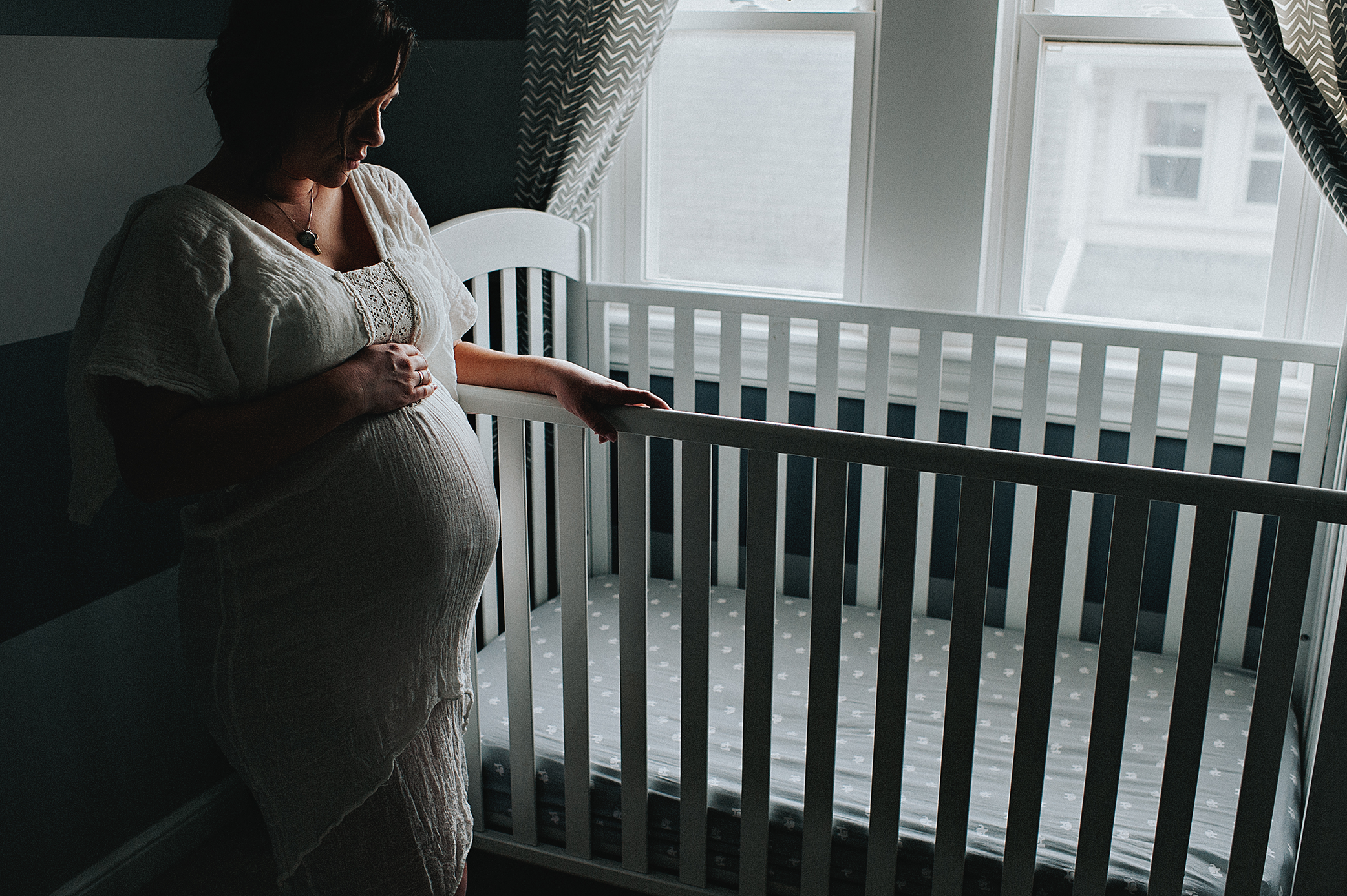 akronphotographer_cleveland_maternity_laurengrayson_newborn-family_taylor1_fb.png