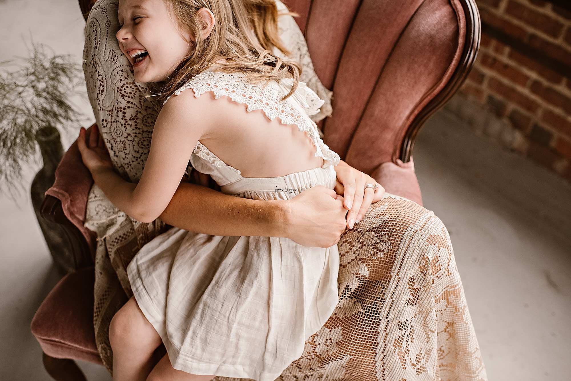 akron photographer, lauren grayson photography, mother daughter, mommy and me studio photo session